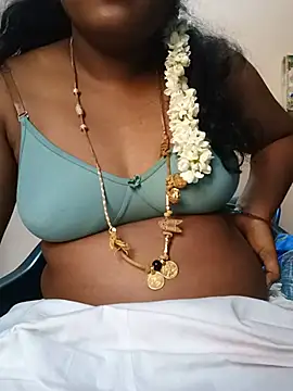 tamil_swathii live cam on StripChat
