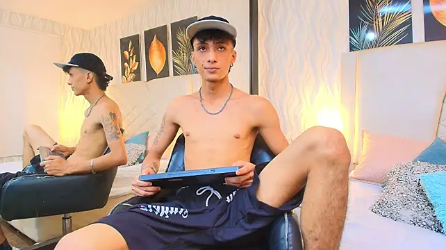 Lean_Portman live cam on StripChat
