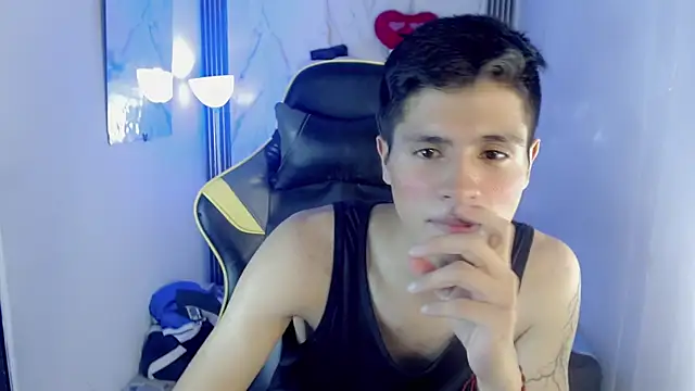 Ascii_one live cam on StripChat