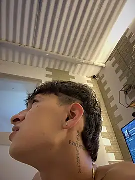 Stiven_neithan live sex cam