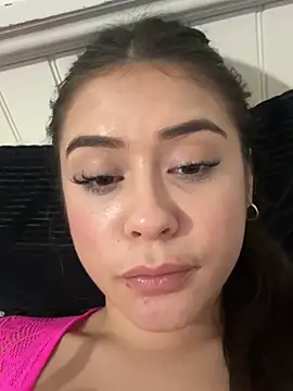 Yocelinbabyyy live cam on StripChat