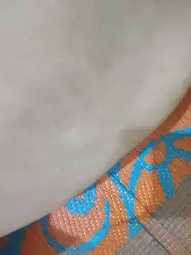 Bong_Puspa live cam on StripChat