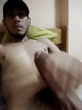 OzMartinNoir27 live cam on StripChat