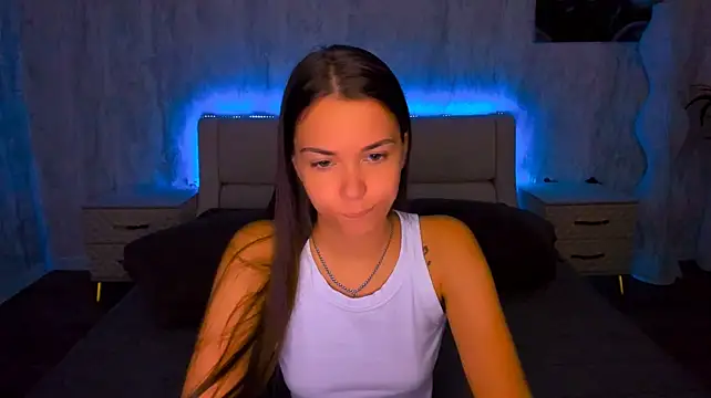 AlexaBarkley live cam on StripChat