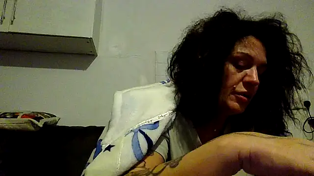 RubyyRosee live cam on StripChat