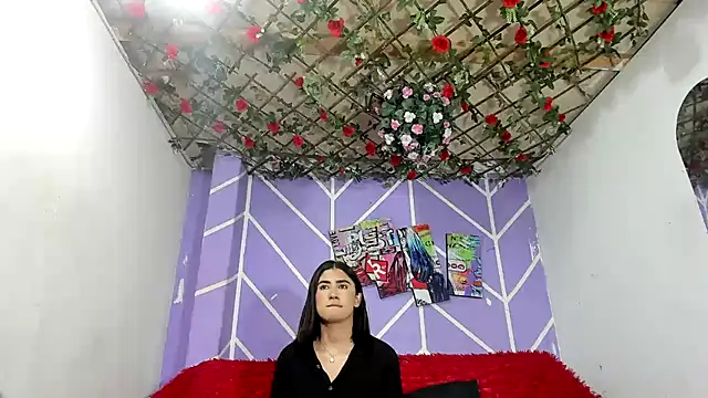 DAHNE_HOT_ live cam on StripChat