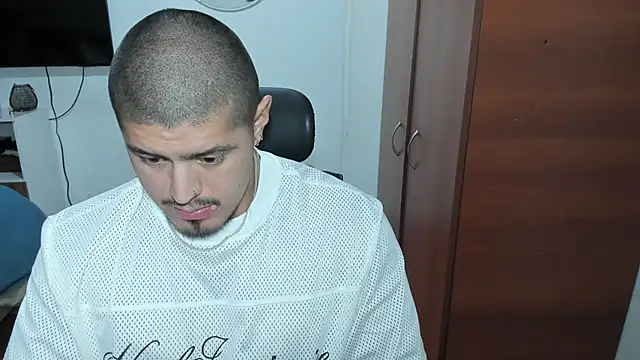 Baltazar_Dupont live cam on StripChat