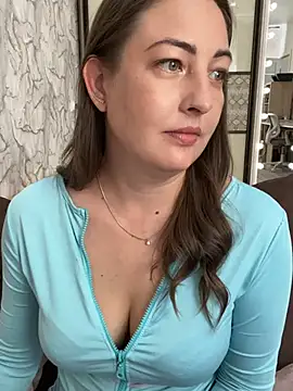 AnnaBri live cam on StripChat