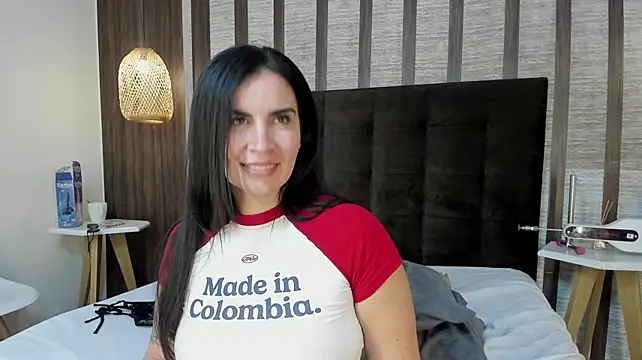 Hannah_Cross live cam on StripChat