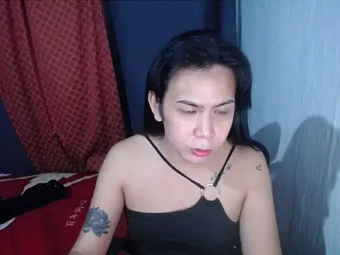BriannaCruz24 live cam on StripChat