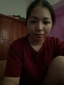 Phiea-nc94 live cam on StripChat