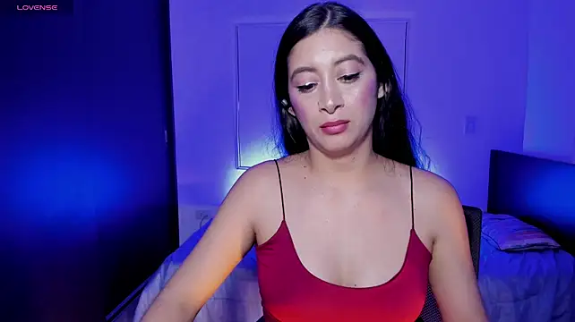 MeganWhite3 live cam on StripChat