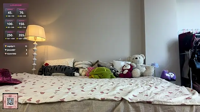 HeidiWillis live sex cam