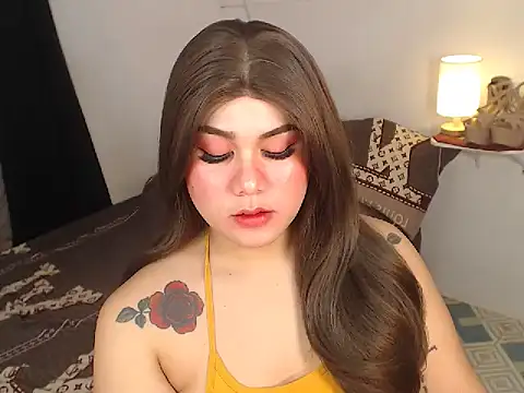 JayraFRESH live sex cam