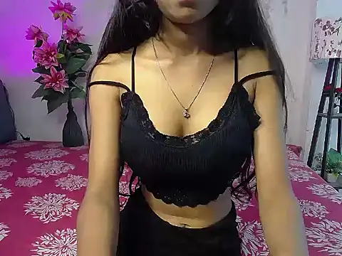 Love_Sundari live cam on StripChat