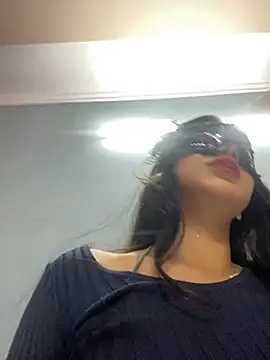 nyala2007 live cam on StripChat