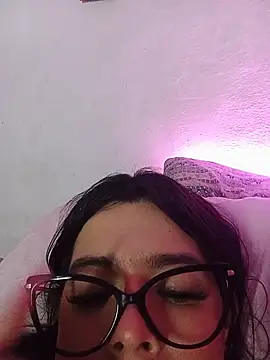 Smeralda-24 live cam on StripChat