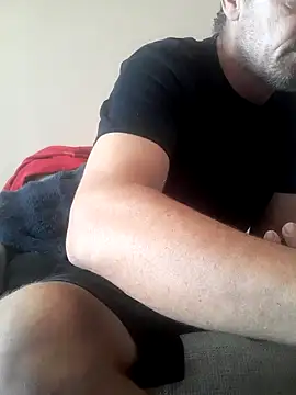 oralchtivy12 live cam on StripChat