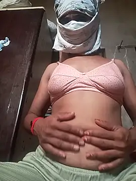 monakirasleenla live cam on StripChat