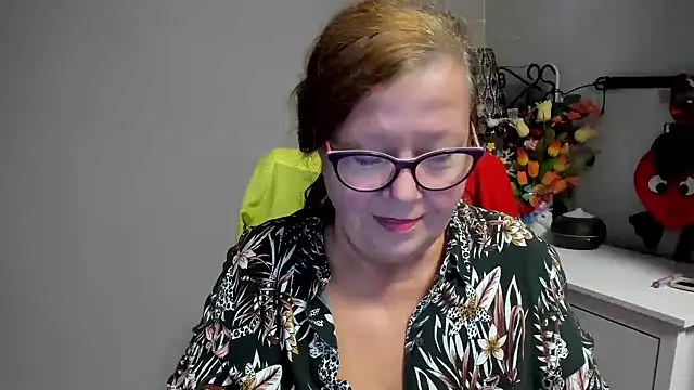 Adelewildx live cam on StripChat