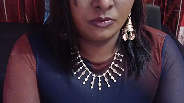 INDIANSIN2 live cam on StripChat