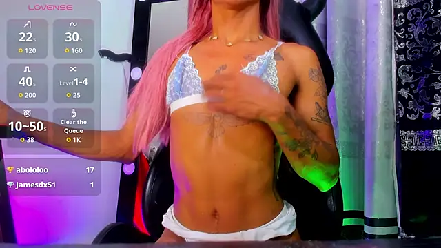 katiee11 live cam on StripChat