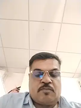 Desi_Gujju_Boy live cam on StripChat