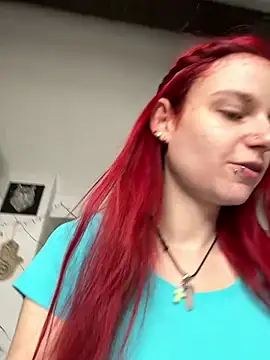 LeylaSquirtyBirty live sex cam