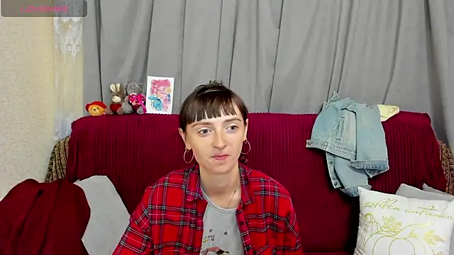 TayanaJons live cam on StripChat