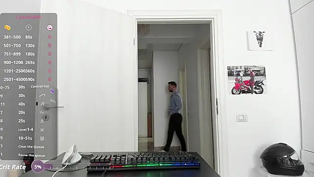 ZackFraser live sex cam