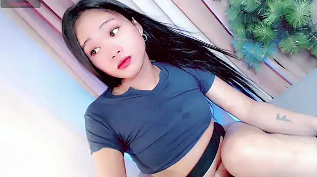 Amomentoflust202 live cam on StripChat