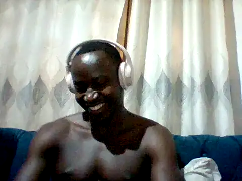 mclntz_bbc live cam on StripChat