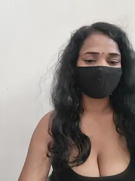 Miss_Liara01 live cam on StripChat