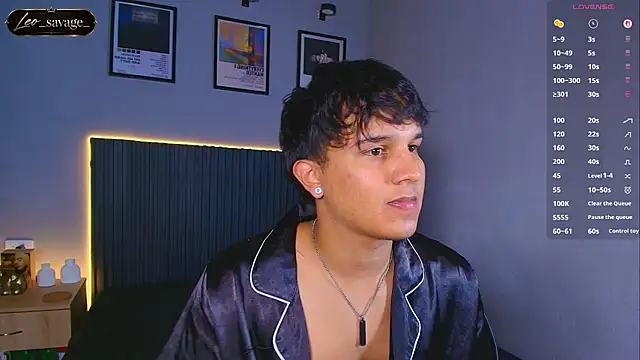 Leo_Savage_ live cam on StripChat
