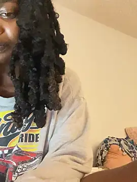PrincessRayari live sex cam