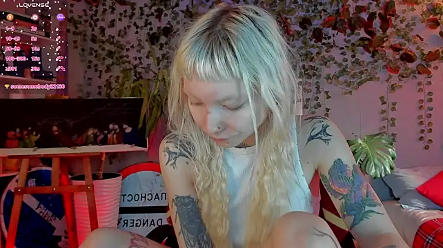 tattoo_art_baby live cam on StripChat