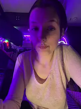 Lilactease live cam on StripChat