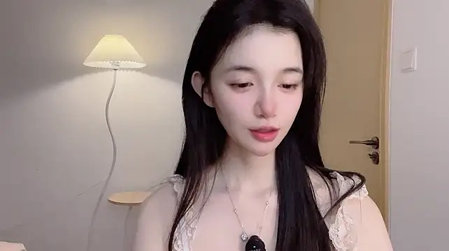 Annie-3 live sex cam