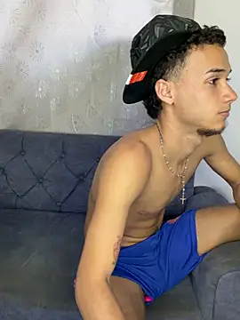 friends_lust_latin live sex cam