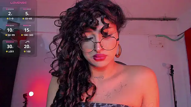 Heka_Prudence live cam on StripChat