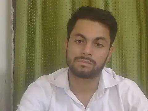 Stubborndesiboy live cam on StripChat