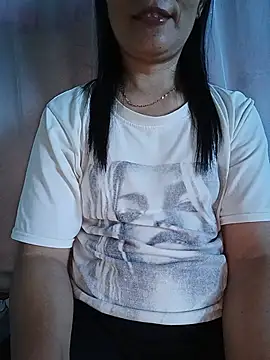 Doremon_95 live cam on StripChat
