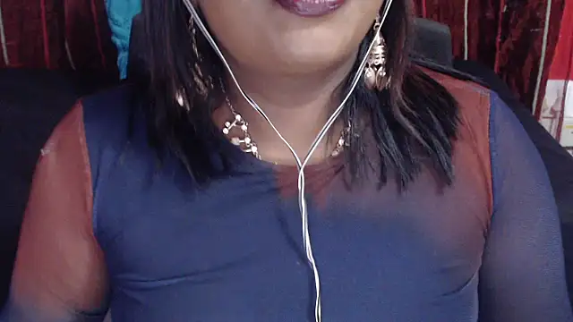 INDIANSIN2 live cam on StripChat