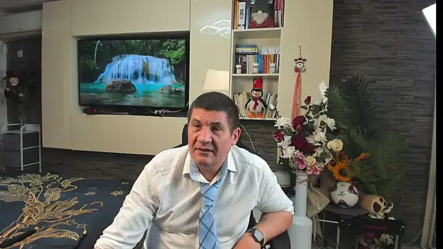 SpartacusDaddy48 live sex cam