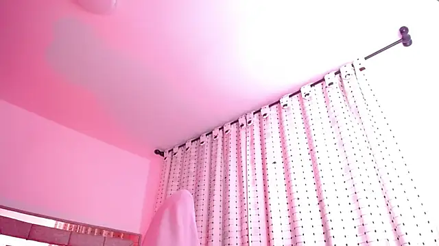 salomecastro_ live cam on StripChat
