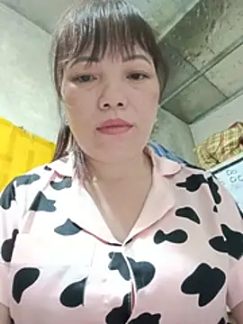 Sana-vn live cam on StripChat