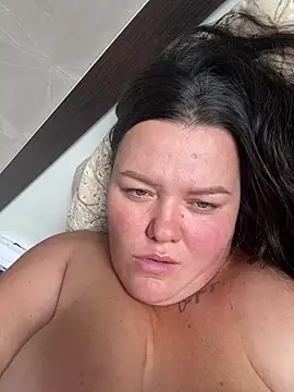 SunnyLeila2101 live cam on StripChat