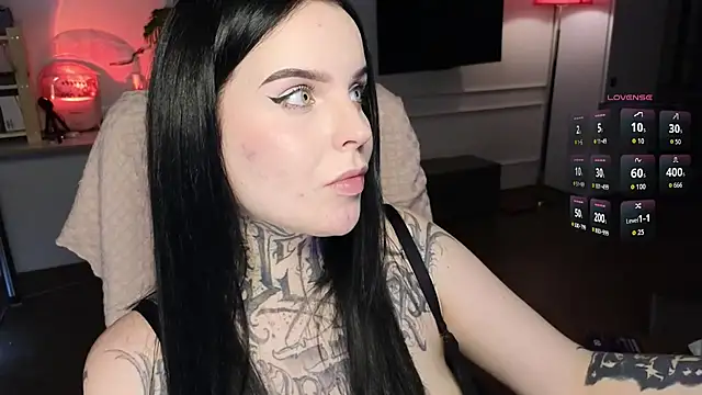 atomic-ketchup (F young) - open holes close to cam