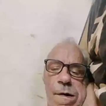 AIDIl63 live cam on StripChat