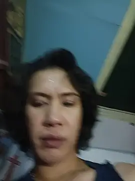manilafoxts live cam on StripChat